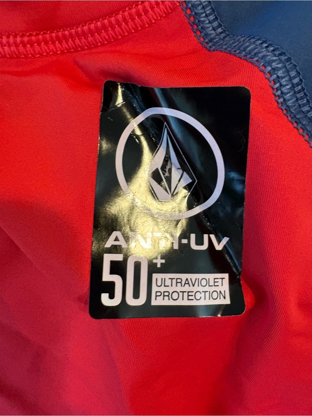 Volcom Red and Blue Short-Sleeve Rash Guard - Picture 6 of 15